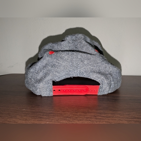 Marvel Kids Spiderman Ball Cap / Hat Adjustable with Spiderman Scene under Bill - Picture 2 of 5